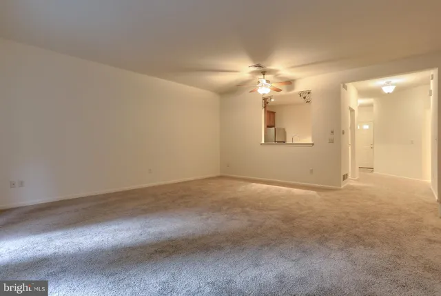 $2,500 | 712 Creekside Drive, Hummelstown, PA 17036