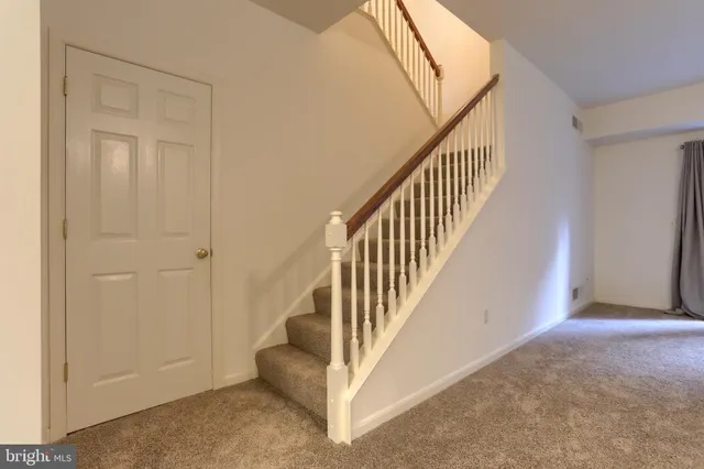 $2,500 | 712 Creekside Drive, Hummelstown, PA 17036