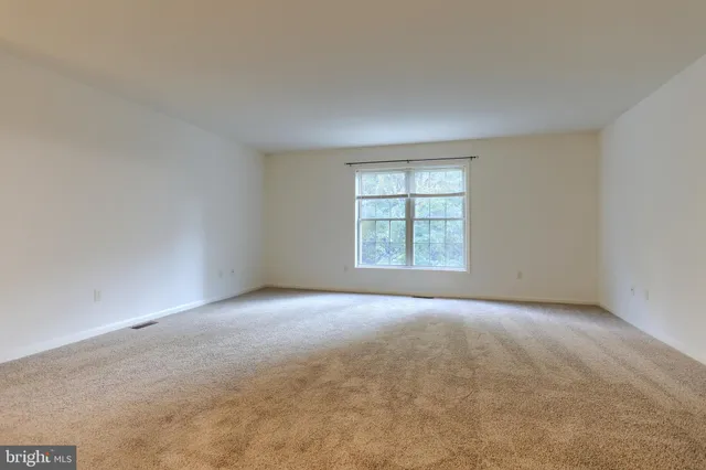 $2,500 | 712 Creekside Drive, Hummelstown, PA 17036