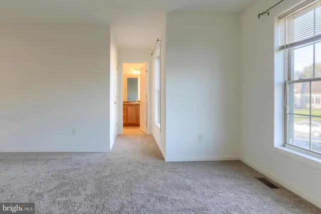 $2,500 | 712 Creekside Drive, Hummelstown, PA 17036