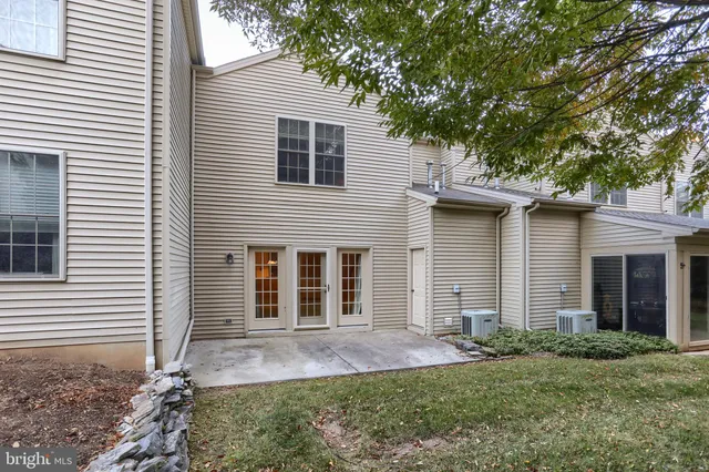 $2,500 | 712 Creekside Drive, Hummelstown, PA 17036