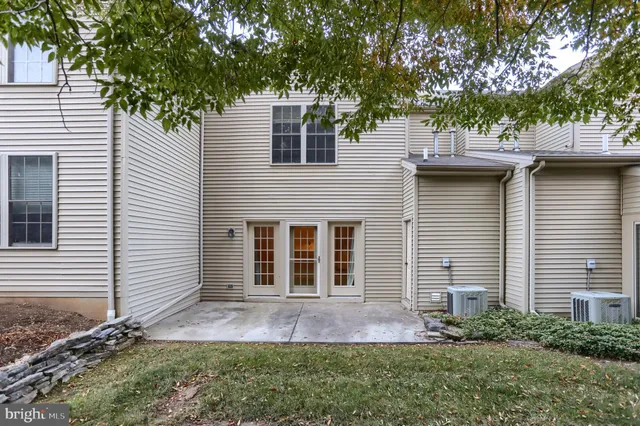 $2,500 | 712 Creekside Drive, Hummelstown, PA 17036