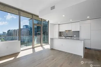 $3,600 | 10232 Northeast 10th Street, Unit 1207, Bellevue, WA 98004
