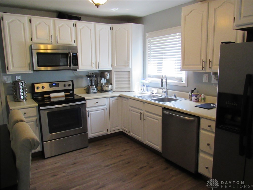 1248 Jeanette Drive Riverside, OH 45432 - Photo 5 of 24