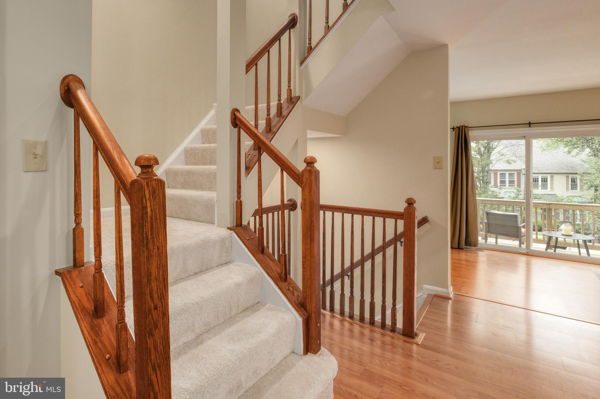 8174 Cliffview Avenue Springfield, VA 22153 - Photo 21 of 55 Stairs and UL bedrooms have new W2W carpet!