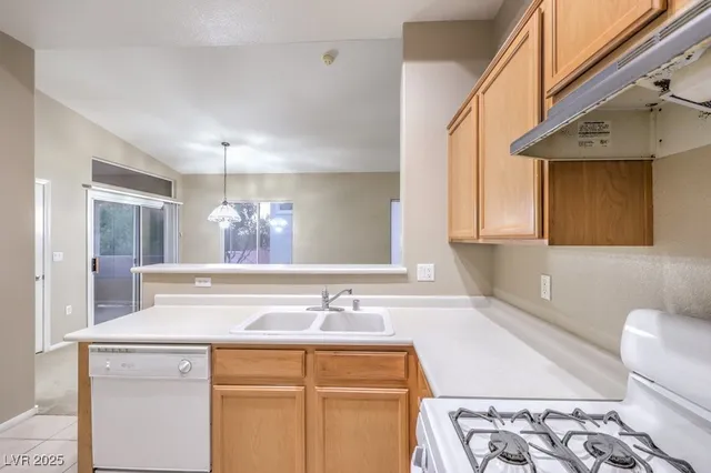 $269,000 | 3351 Indian Shadow Street, Unit 204, Las Vegas, NV 89129