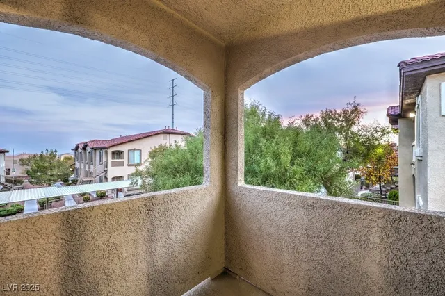 $269,000 | 3351 Indian Shadow Street, Unit 204, Las Vegas, NV 89129