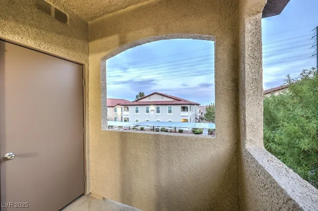 $269,000 | 3351 Indian Shadow Street, Unit 204, Las Vegas, NV 89129