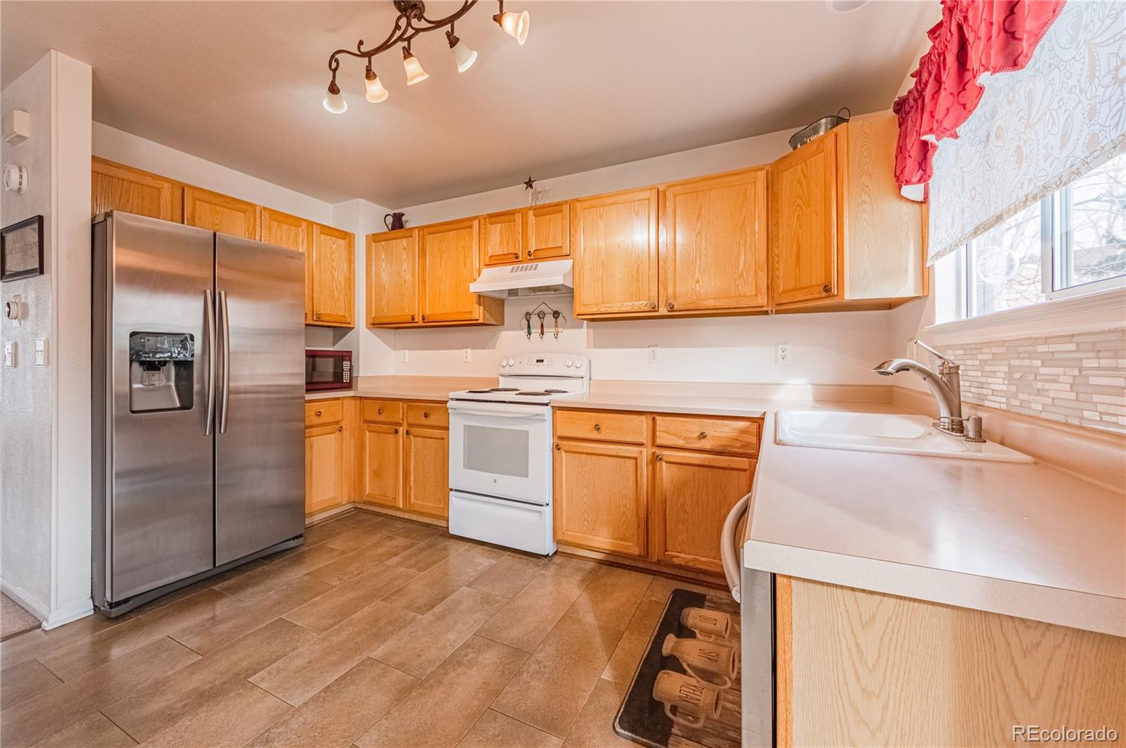 9660 South Castle Ridge Circle Highlands Ranch, CO 80129 - Photo 11 of 40