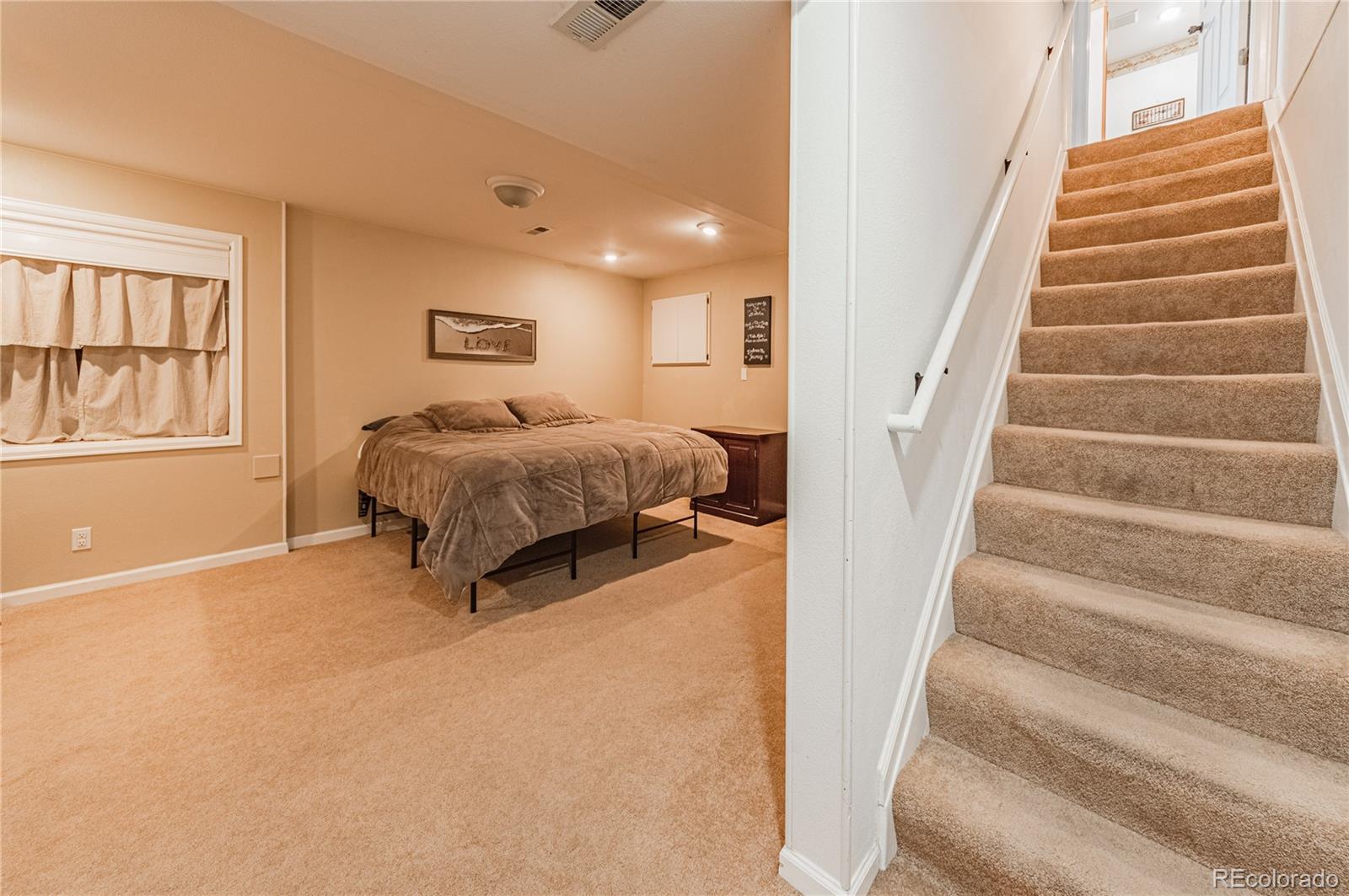 9660 South Castle Ridge Circle Highlands Ranch, CO 80129 - Photo 33 of 40