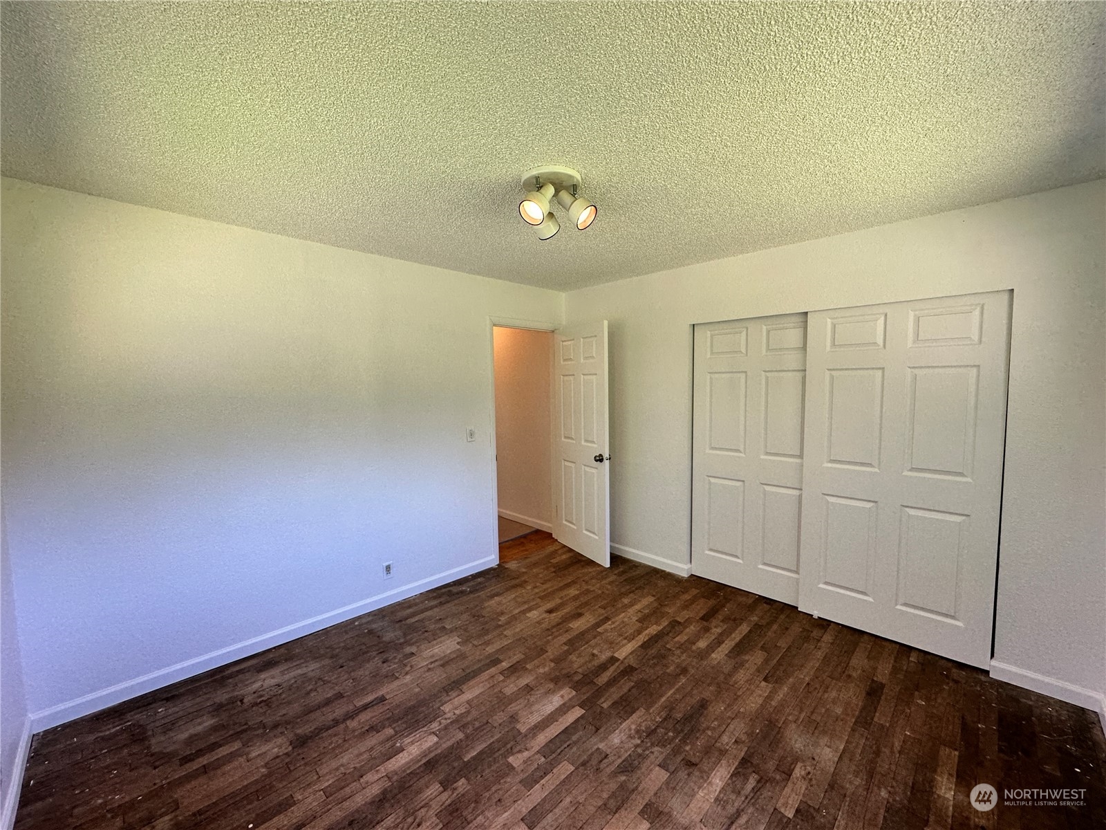 243 Gellor Road Port Angeles, WA 98362 - Photo 17 of 34 Gallery Image 17