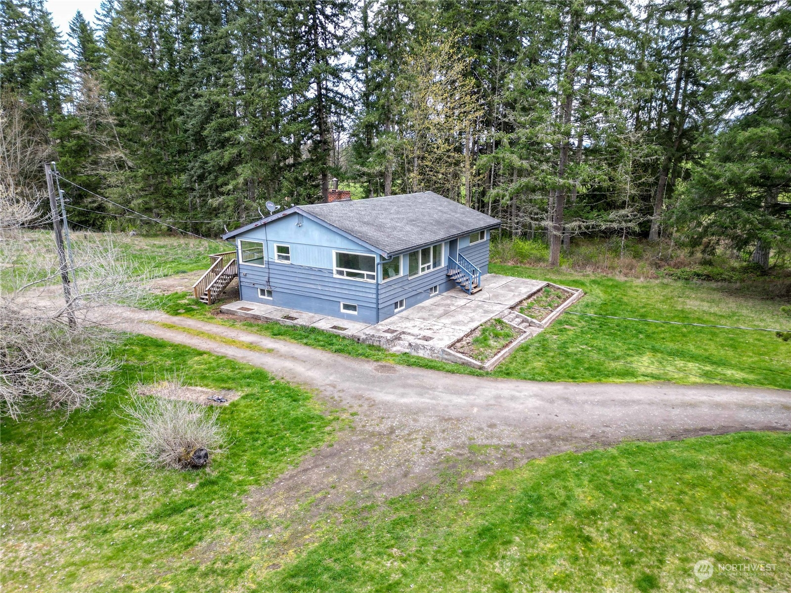 243 Gellor Road Port Angeles, WA 98362 - Photo 2 of 34 Gallery Image 2