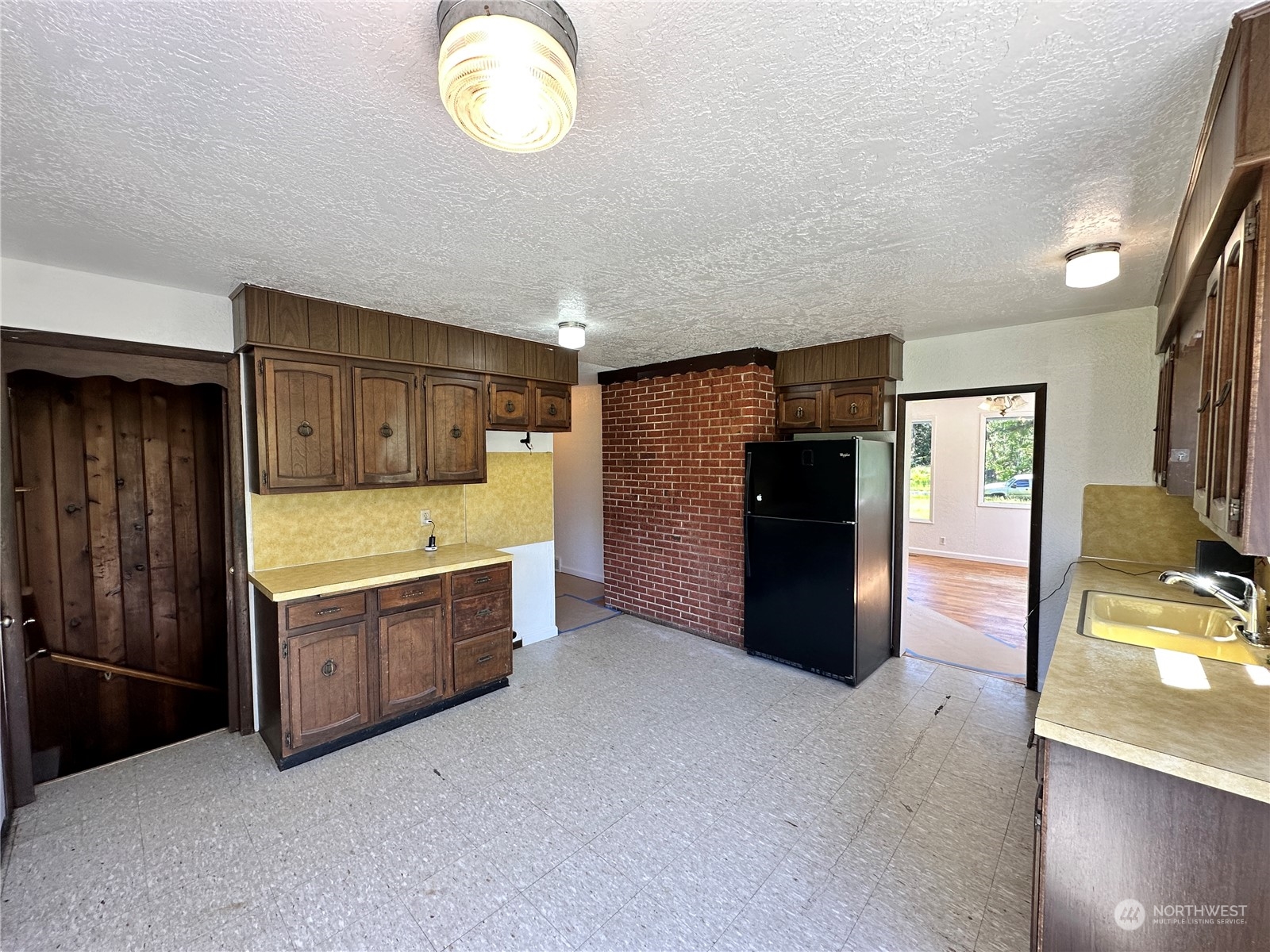 243 Gellor Road Port Angeles, WA 98362 - Photo 9 of 34 Gallery Image 9