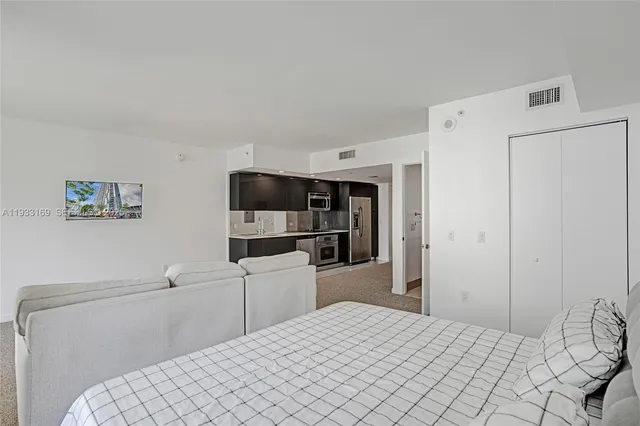 $325,000 | 31 Southeast 6th Street, Unit 805, Miami, FL 33131