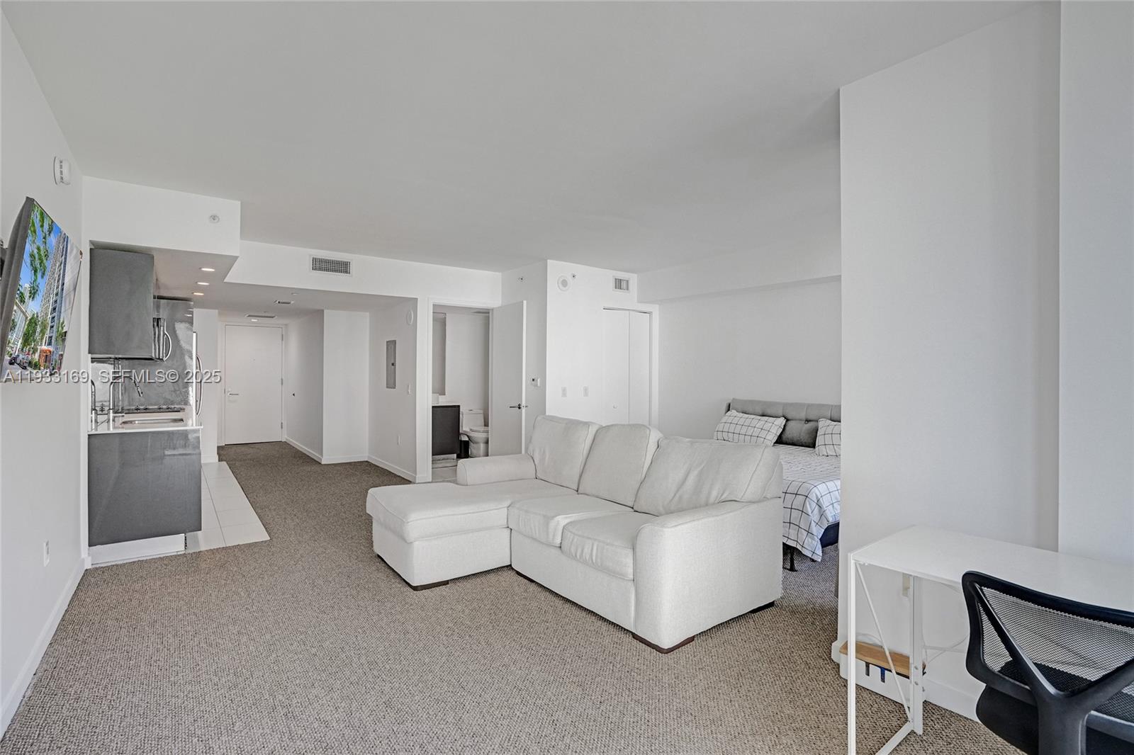 31 Southeast 6th Street, Unit 805 Miami, FL 33131 - Photo 15 of 33