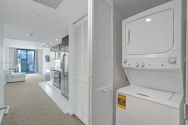 $325,000 | 31 Southeast 6th Street, Unit 805, Miami, FL 33131