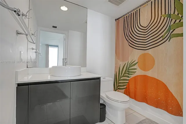 $325,000 | 31 Southeast 6th Street, Unit 805, Miami, FL 33131