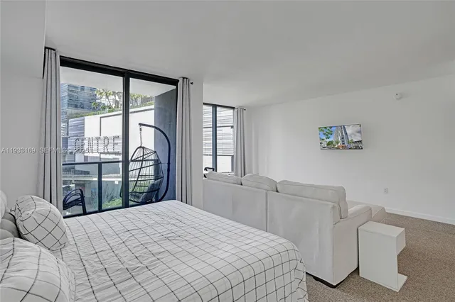 $325,000 | 31 Southeast 6th Street, Unit 805, Miami, FL 33131