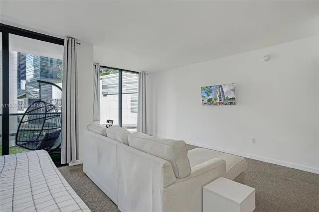 $325,000 | 31 Southeast 6th Street, Unit 805, Miami, FL 33131