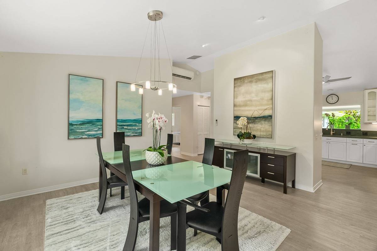 6427 Puupilo Road Kapaa, HI 96746 - Photo 7 of 27 a view of a dining room with furniture and window