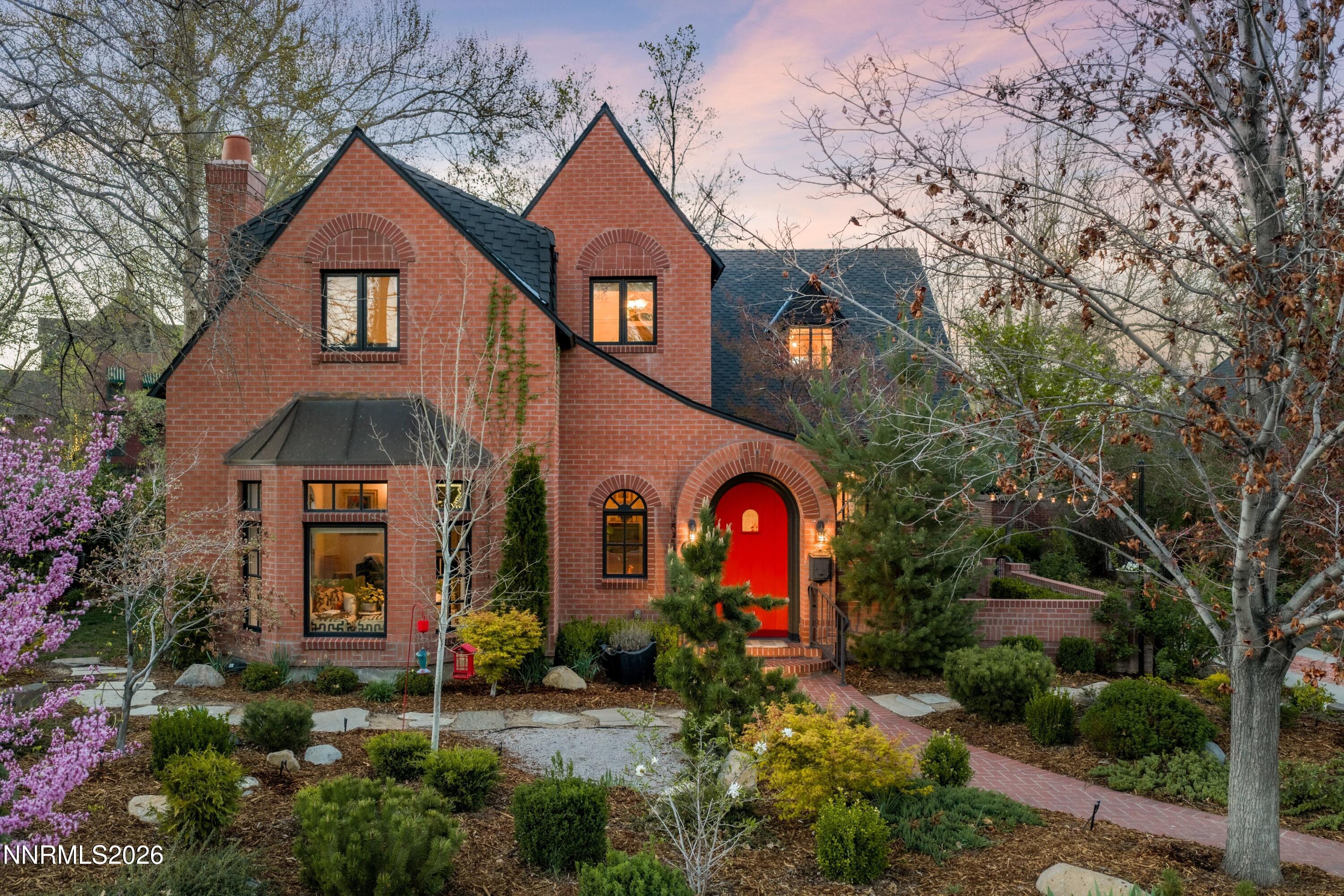 581 Ridge Street Reno, NV 89501 - Photo 2 of 88 002_2-print-581_ridge_front_2_117
