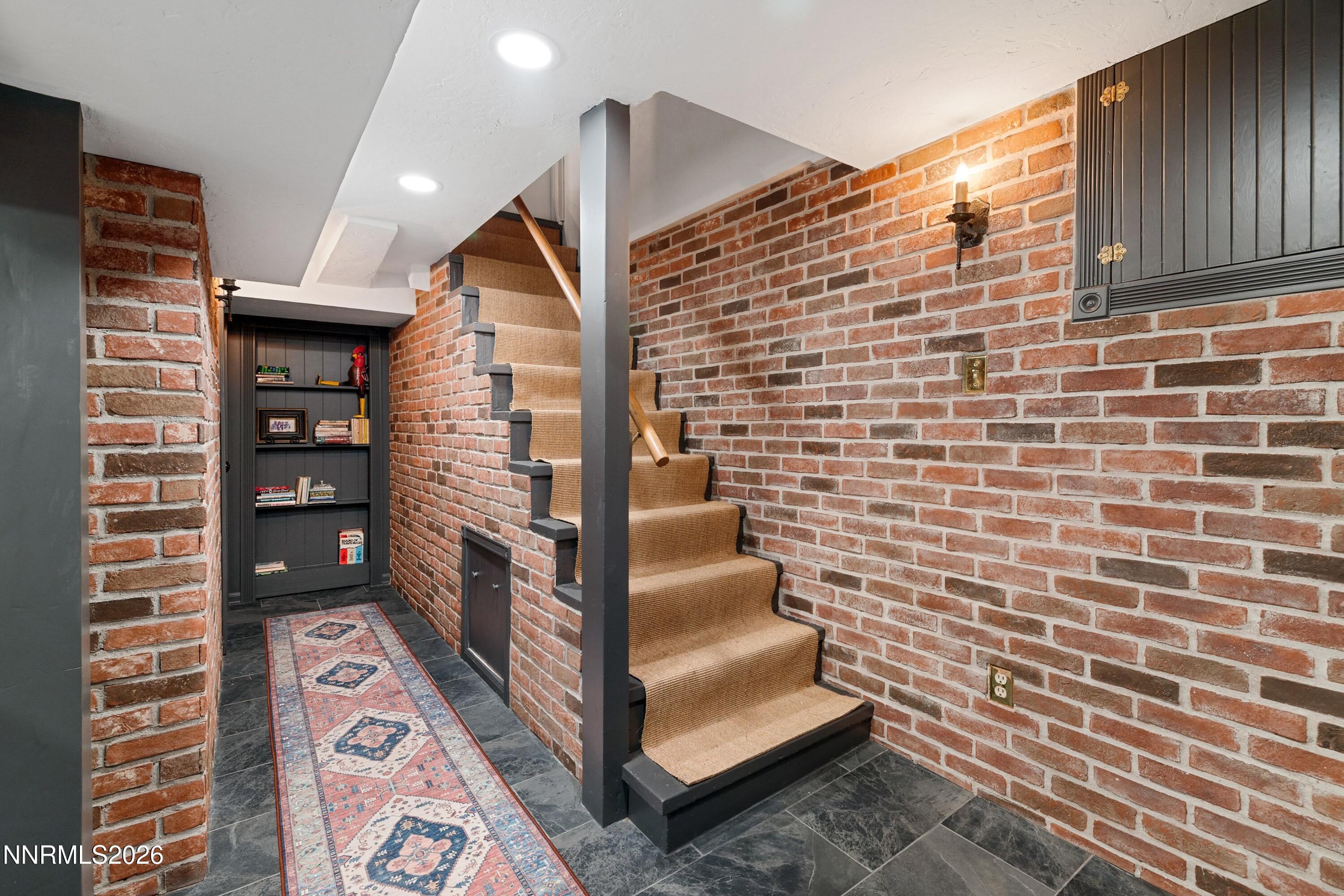 581 Ridge Street Reno, NV 89501 - Photo 50 of 88 055_64-print-581_ridge-40_723