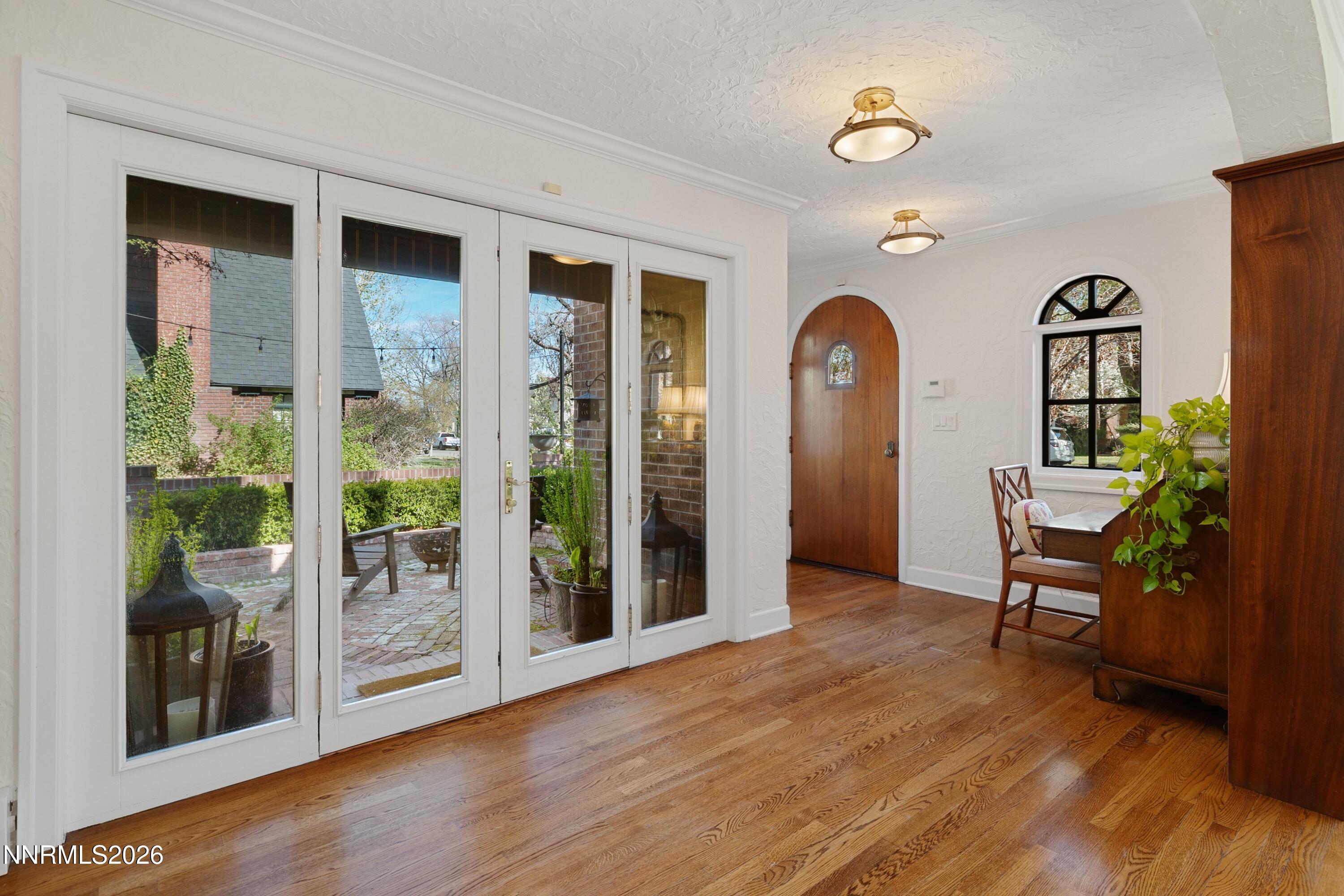 581 Ridge Street Reno, NV 89501 - Photo 5 of 88 009_53-print-581_ridge-29_784