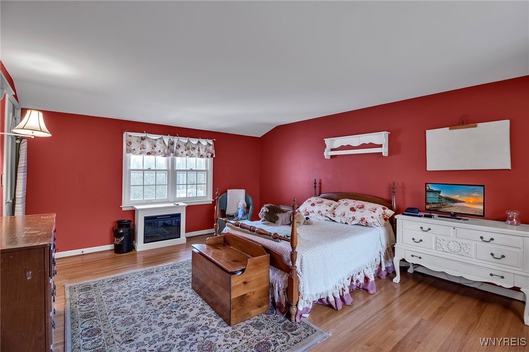 54 Surrey Amherst, NY 14221 - Photo 29 of 46 Bedroom