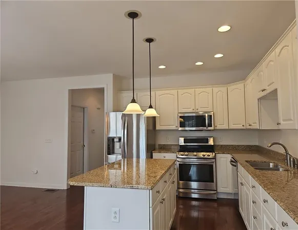 $2,795 | 523 East Vanderbilt Drive, Mars, PA 16046