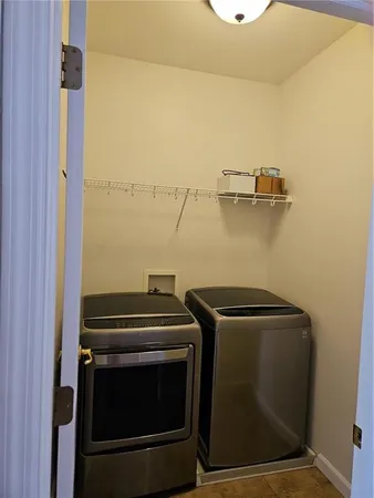 $2,795 | 523 East Vanderbilt Drive, Mars, PA 16046