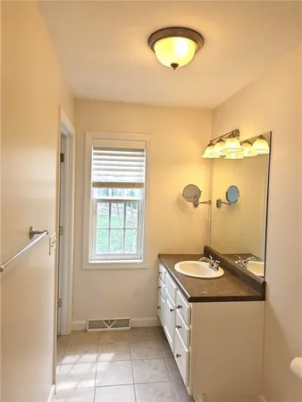 $2,795 | 523 East Vanderbilt Drive, Mars, PA 16046