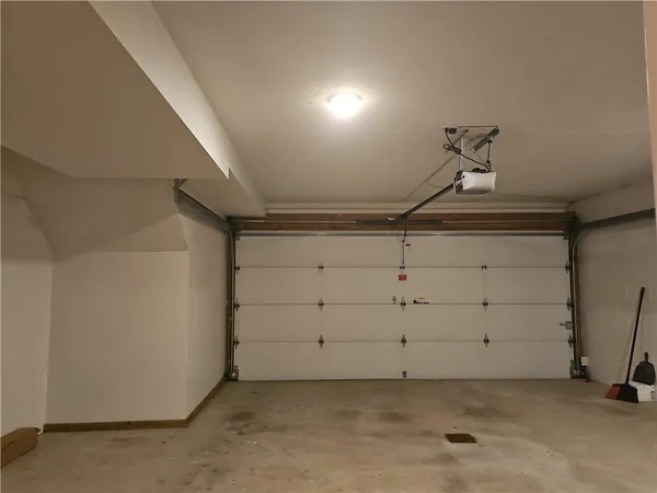 $2,795 | 523 East Vanderbilt Drive, Mars, PA 16046