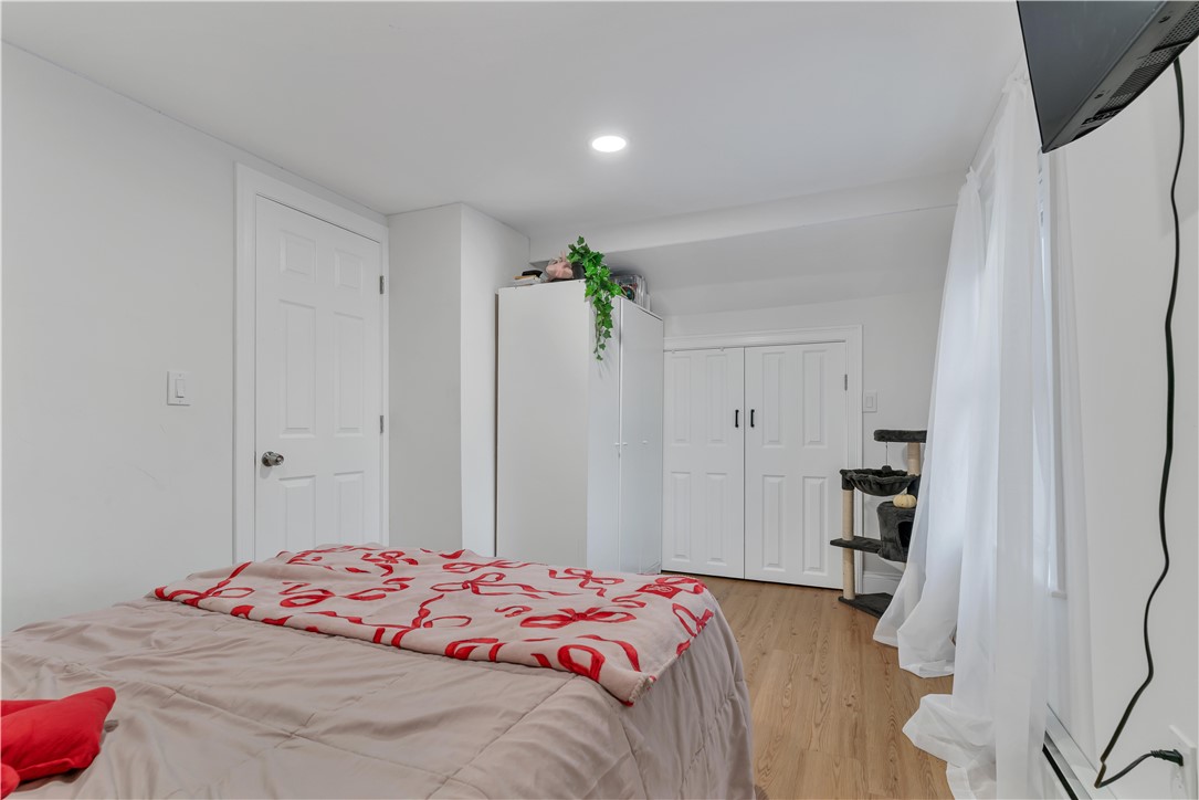 215 Kenyon Avenue Pawtucket, RI 02861 - Photo 22 of 30