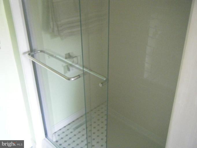 5981 Grand Banks Road Columbia, MD 21044 - Photo 4 of 27 Master Bath