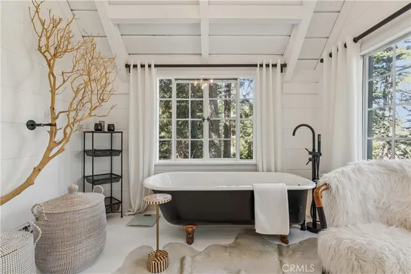 $1,349,000 | 840 Coyote Walk, Lake Arrowhead, CA 92352