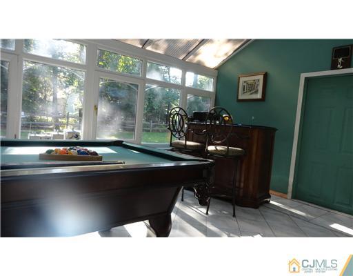 740 Old Raritan Road Edison, NJ 08820 - Photo 16 of 24 a living room with furniture