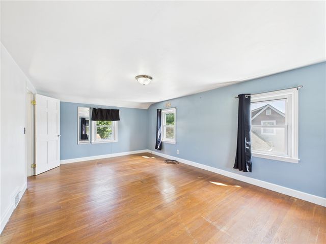 $441,000 | 85 Pilgrim Drive, Warwick, RI 02888