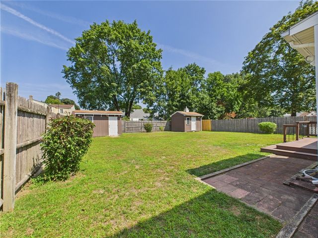 $441,000 | 85 Pilgrim Drive, Warwick, RI 02888