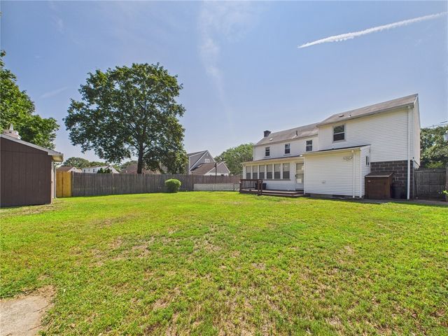 $441,000 | 85 Pilgrim Drive, Warwick, RI 02888