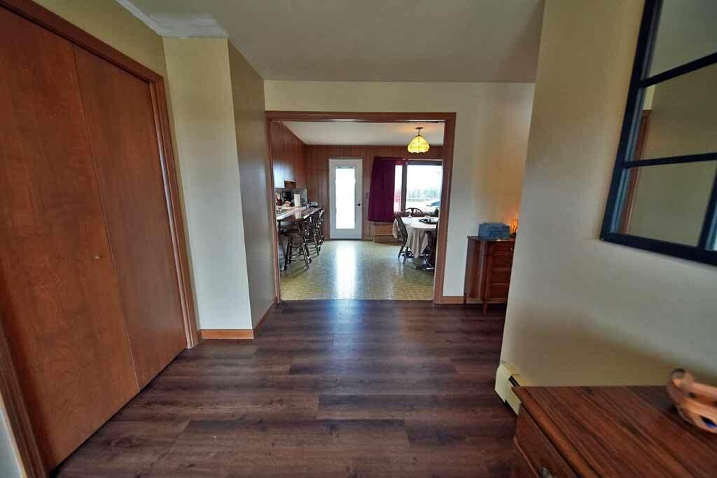97 Calais Road Houlton, ME 04730 - Photo 29 of 90 maine-home-entry-foyer