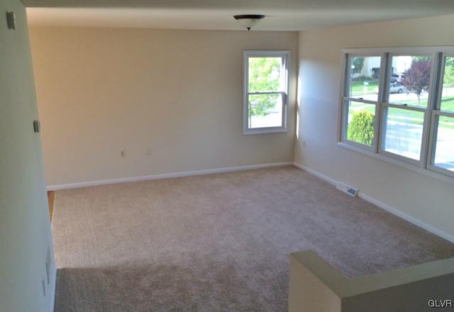 1620 Hidden Valley Road Allentown, PA 18103 - Photo 2 of 12 Gallery Image 2