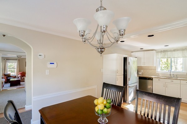52 Greenacre Road Westwood, MA 02090 - Photo 4 of 29 Gallery Image 4