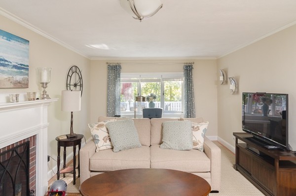 52 Greenacre Road Westwood, MA 02090 - Photo 10 of 29 Gallery Image 10