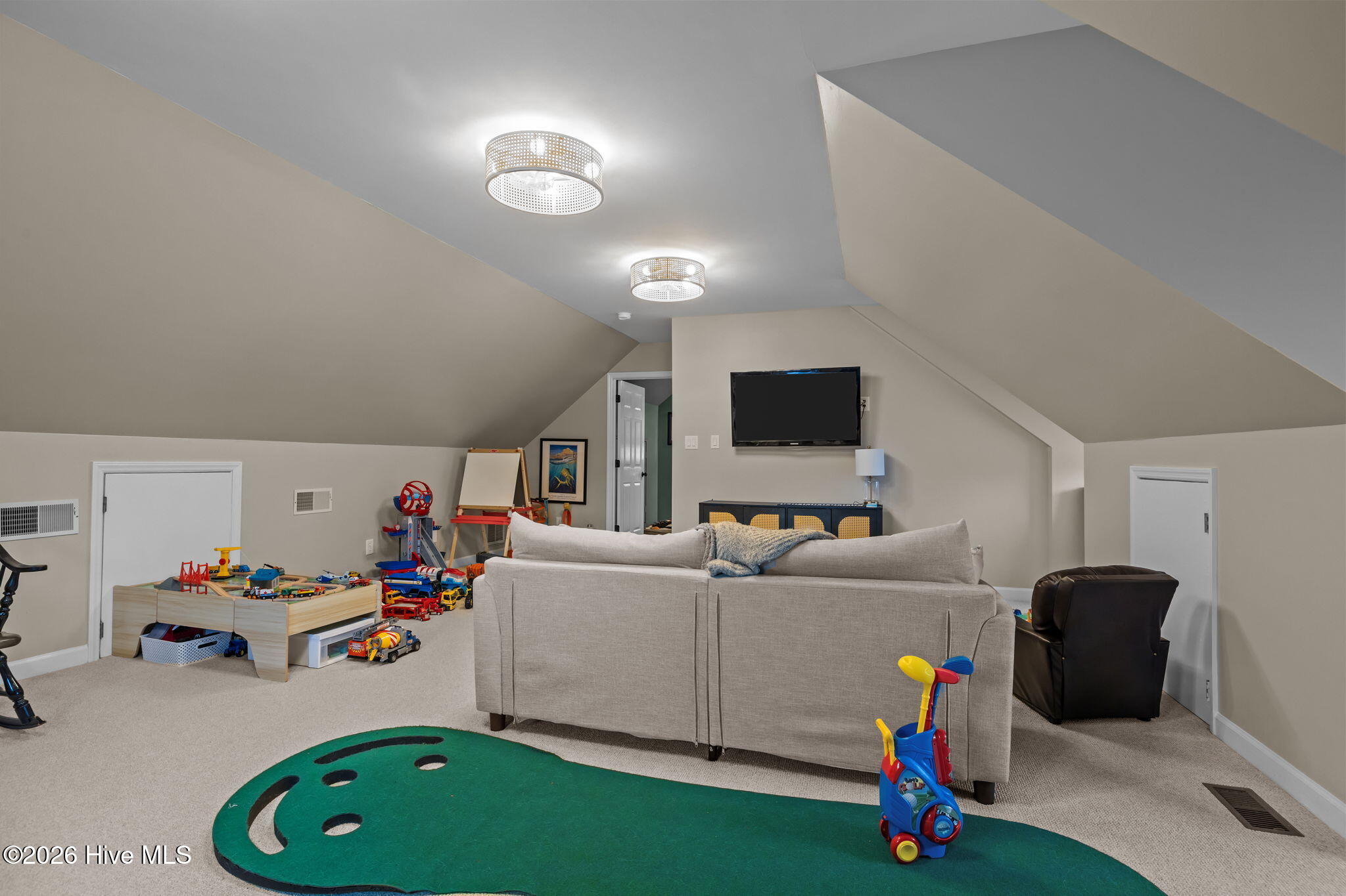 2707 East Fairway Road Morehead City, NC 28557 - Photo 36 of 59 3rd floor playroom view 2