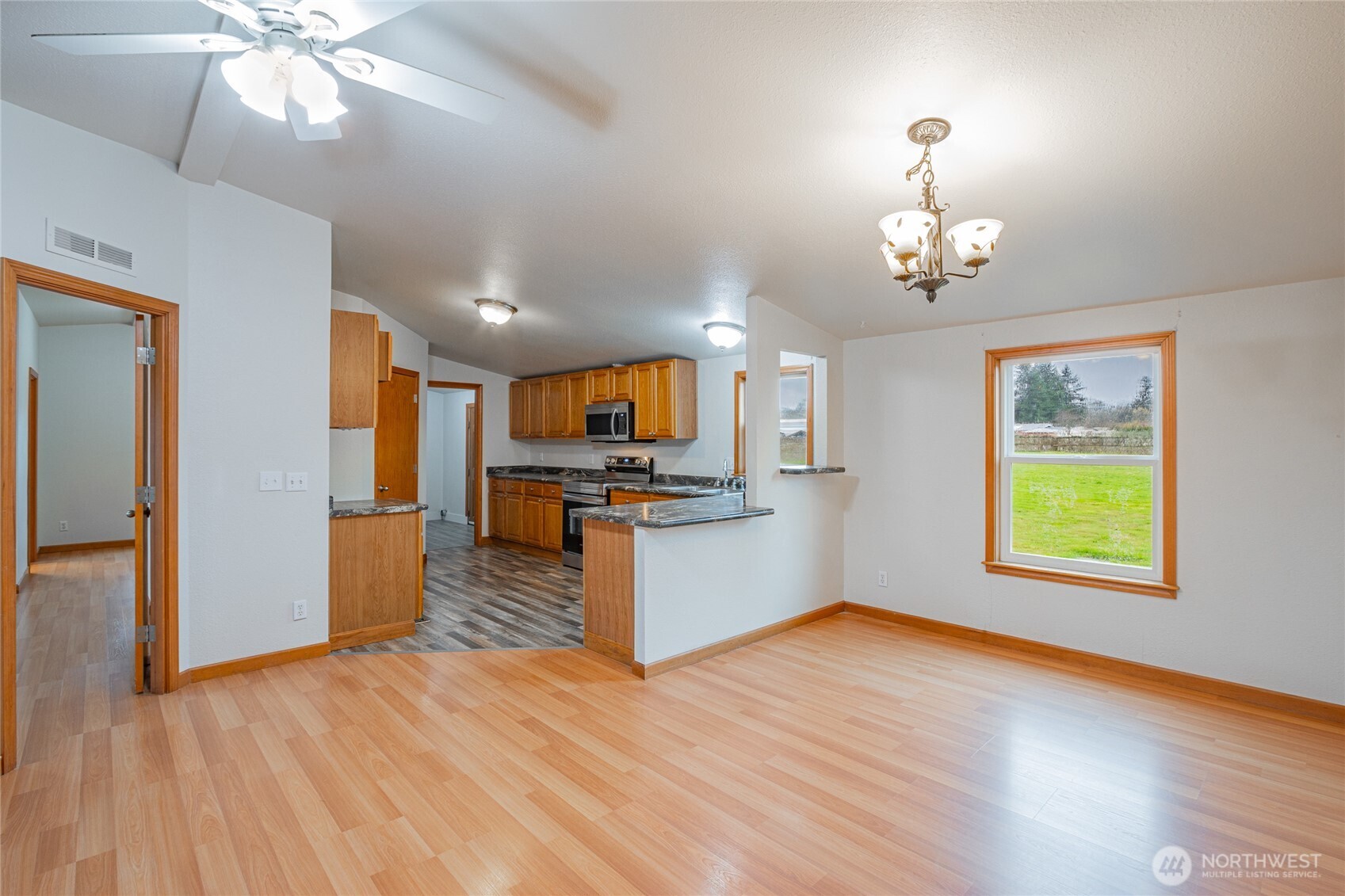 18231 Doris Lane Southwest Rochester, WA 98579 - Photo 3 of 22