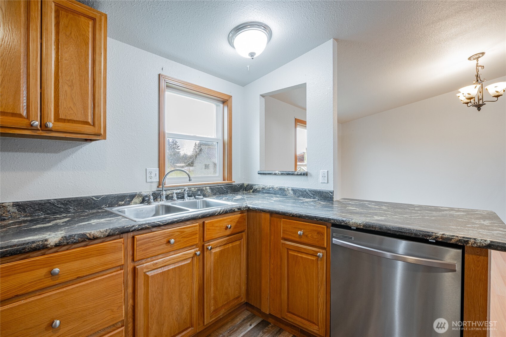 18231 Doris Lane Southwest Rochester, WA 98579 - Photo 5 of 22