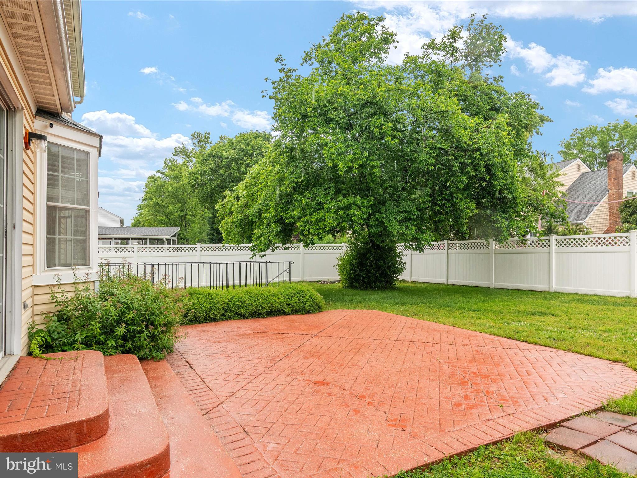 2324 Nantucket Drive Crofton, MD 21114 - Photo 39 of 63 a view of a backyard with plants and large trees