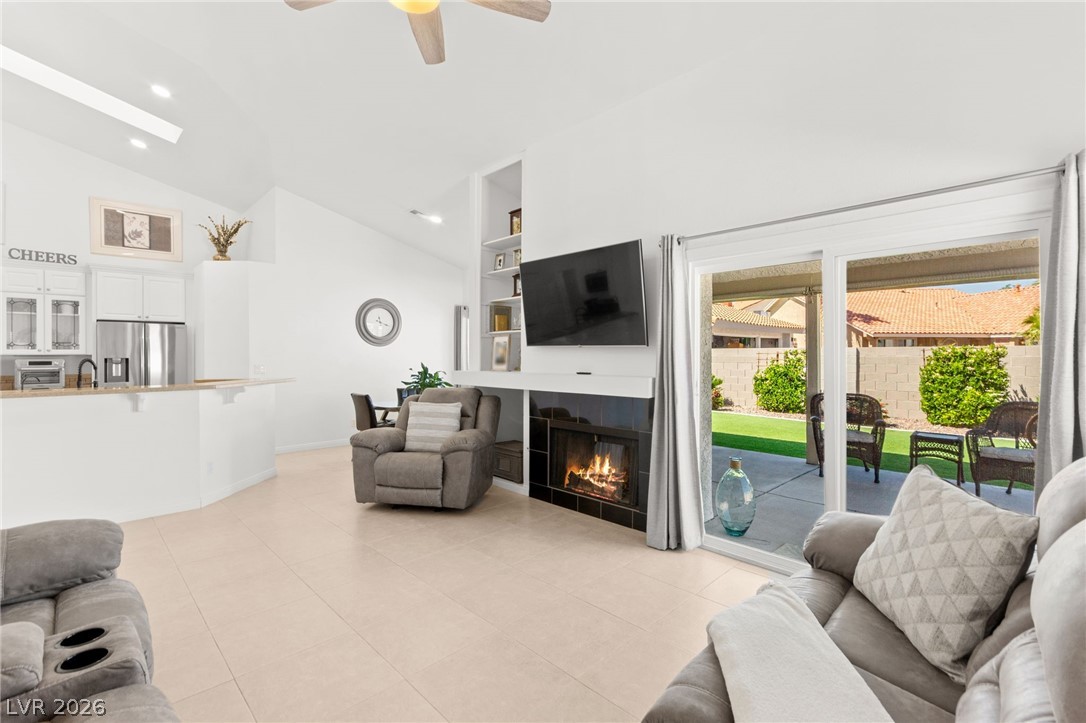 305 Redondo Street Henderson, NV 89014 - Photo 14 of 53