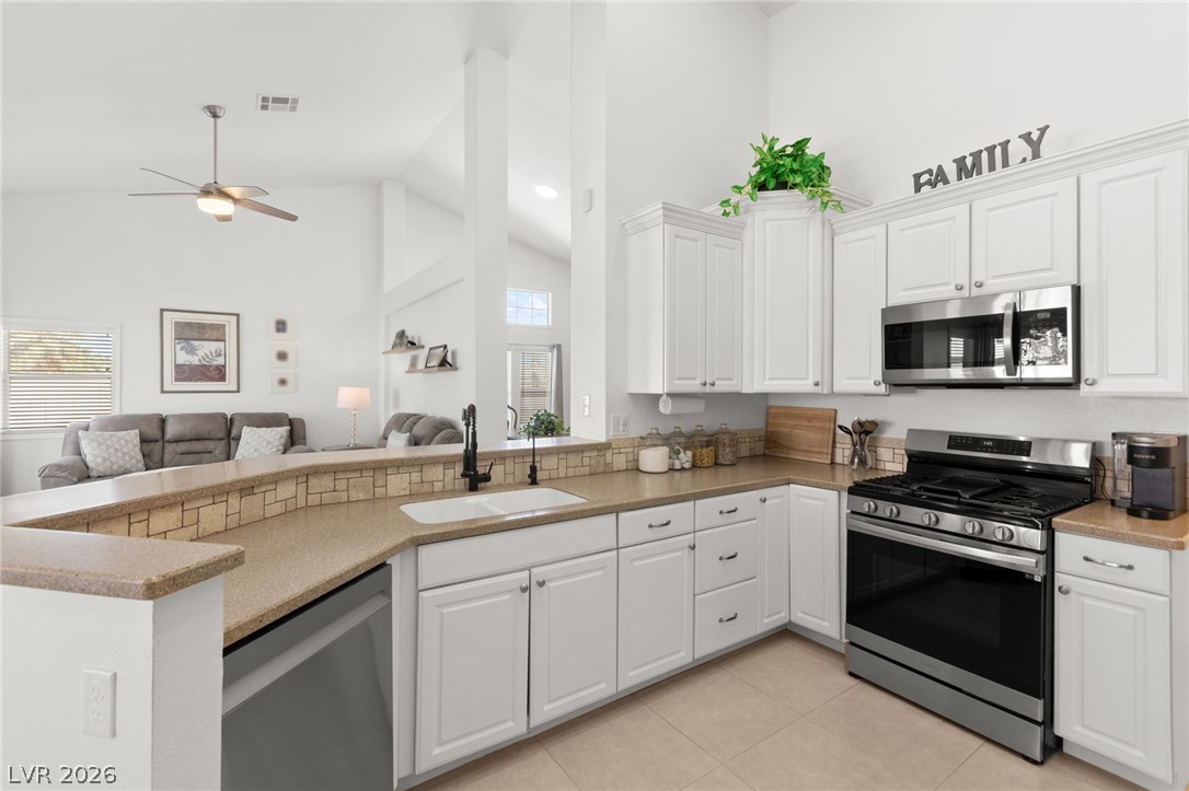 305 Redondo Street Henderson, NV 89014 - Photo 16 of 53