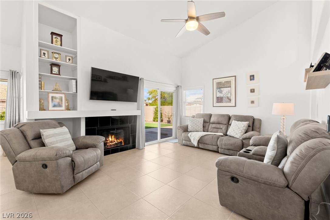 305 Redondo Street Henderson, NV 89014 - Photo 2 of 53